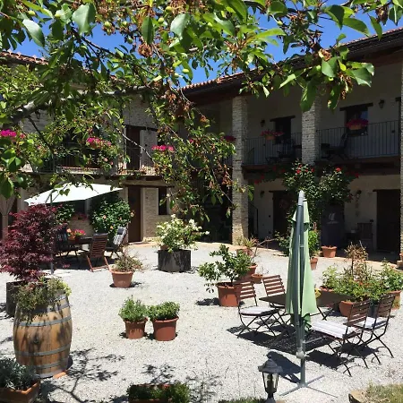 Apartament Cascina Curairone