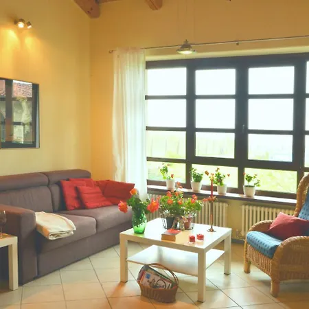 Apartamento Cascina Curairone *