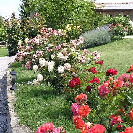 Cascina Curairone * Bossolasco