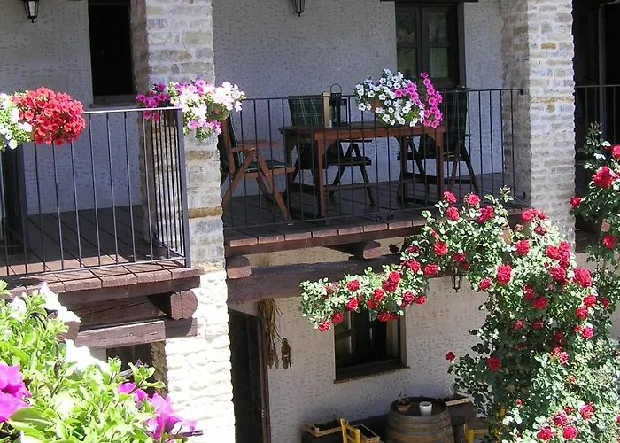 Cascina Curairone * Bossolasco